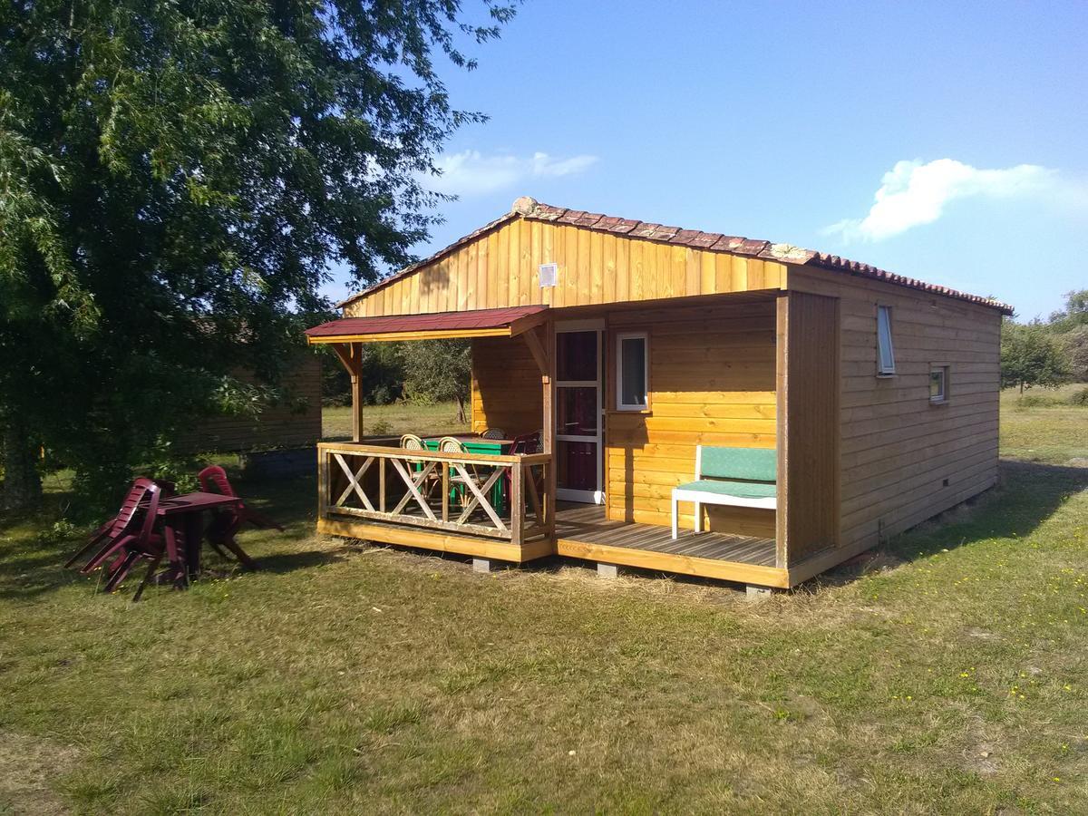 Camping Familial Les Chalets D'Uza Εξωτερικό φωτογραφία